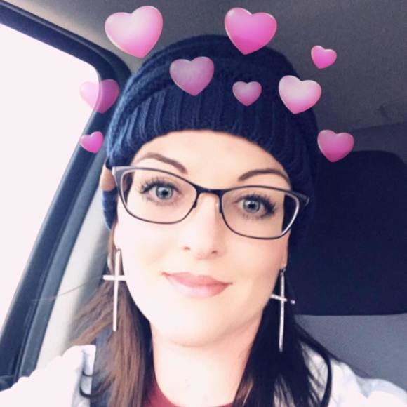 Meet your Posher, Debra - Picture 1 of 1